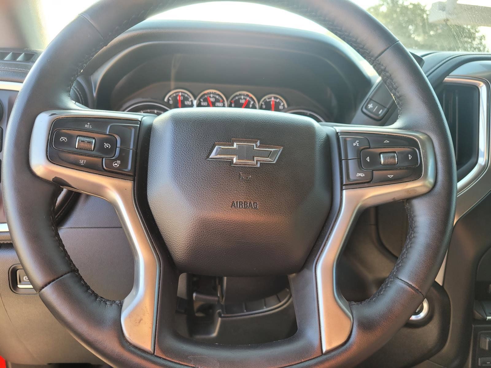 Used 2021 Chevrolet Silverado 1500 RST w/ Convenience Package II AWD/4WD image 28