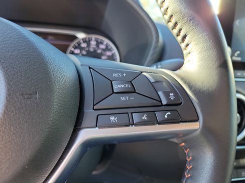 Certified 2023 Nissan Sentra SR image 26