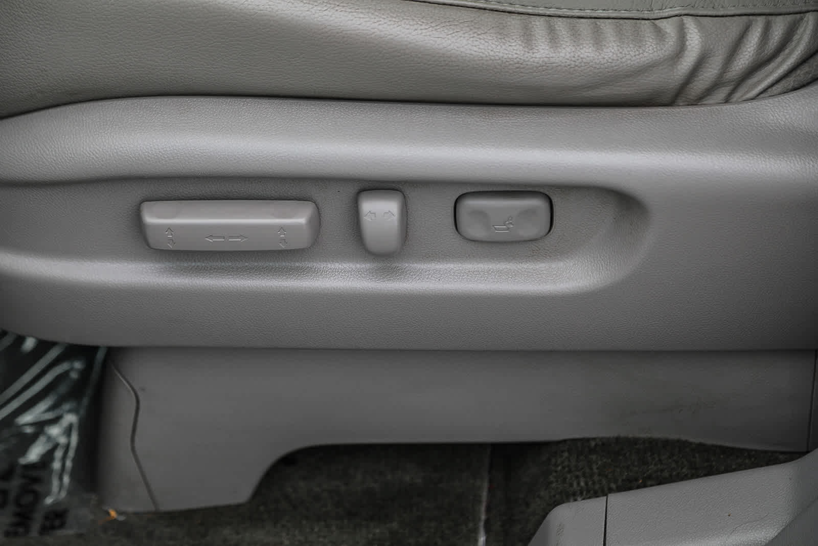 Used 2016 Honda Odyssey Touring Elite image 18