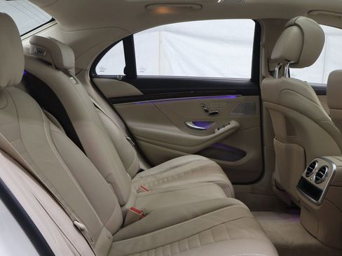 Used 2016 Mercedes-Benz S 550 4MATIC Sedan w/ Sport Package image 15