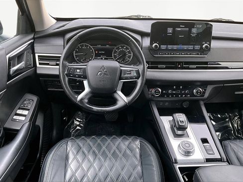 Used 2022 Mitsubishi Outlander SEL image 5