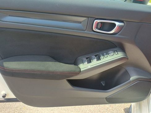 Used 2024 Honda Civic Type R image 10
