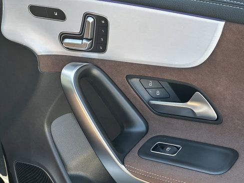 Certified 2025 Mercedes-Benz CLA 250 4MATIC image 17