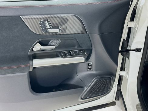 Certified 2025 Mercedes-Benz GLA 250 image 18