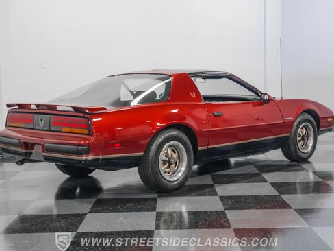 Used 1987 Pontiac Firebird Coupe image 10