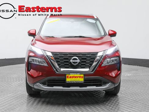 Used 2023 Nissan Rogue SL FWD image 2