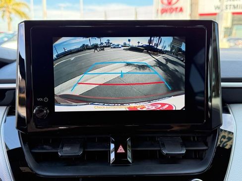 Certified 2025 Toyota Corolla SE image 29