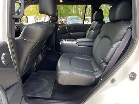 Used 2023 Nissan Armada SL w/ Midnight Edition Package AWD/4WD image 32