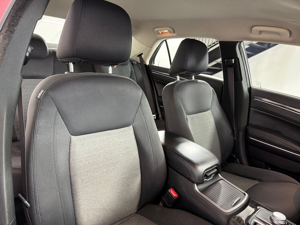 Used 2019 Chrysler 300 Touring w/ Sport Appearance Package RWD image 22