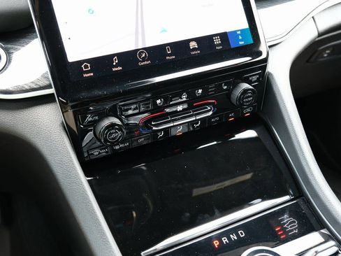 Used 2024 Jeep Grand Cherokee Trailhawk w/ Luxury Tech Group III AWD/4WD image 25