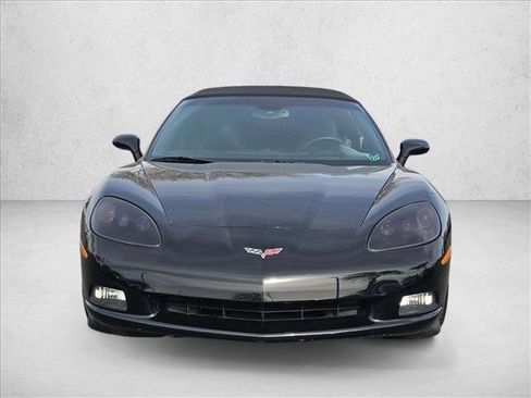 Used 2006 Chevrolet Corvette Convertible w/ Preferred Equipment Group image 2