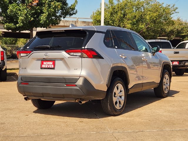 Used 2024 Toyota RAV4 LE FWD image 3
