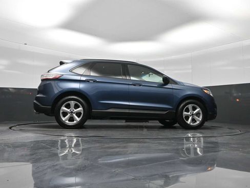 Used 2018 Ford Edge SE image 27