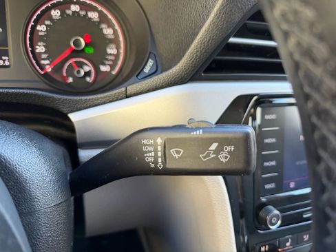 Used 2020 Volkswagen Passat 2.0T SE image 15