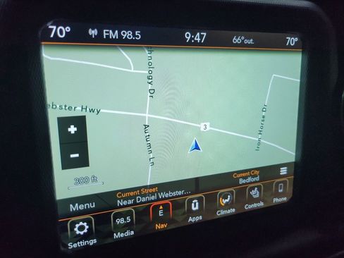 Used 2018 Jeep Wrangler Unlimited Sahara AWD/4WD image 29