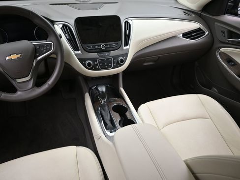 Used 2024 Chevrolet Malibu LT image 12