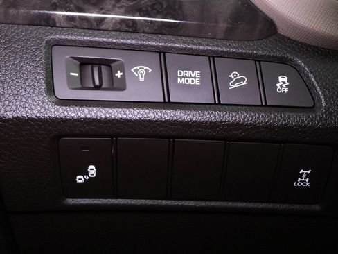 Used 2017 Hyundai Santa Fe Sport AWD/4WD image 41