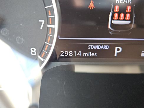 Used 2024 Nissan Pathfinder SV w/ SV Premium Package FWD image 15