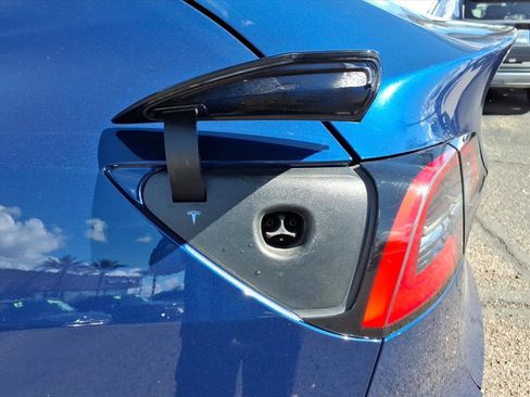 Used 2021 Tesla Model Y 2WD image 23