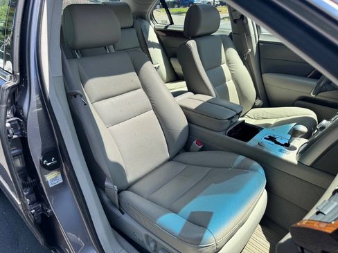 Used 2005 Acura RL AWD/4WD image 20