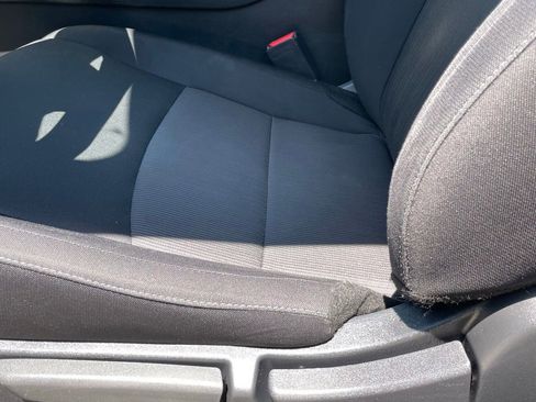 Used 2024 Nissan Sentra SV FWD image 23