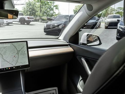 Used 2020 Tesla Model Y Performance AWD/4WD image 13