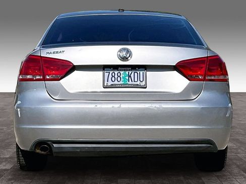 Used 2013 Volkswagen Passat 2.5 S FWD image 6