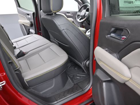 New 2026 Chevrolet Colorado ZR2 w/ Technology Package AWD/4WD image 20