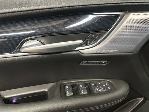 Used 2024 Cadillac XT5 Premium Luxury AWD/4WD image 18