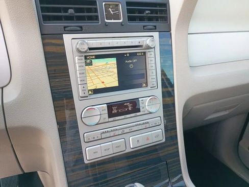 Used 2009 Lincoln Navigator Sport Utility 4D image 11