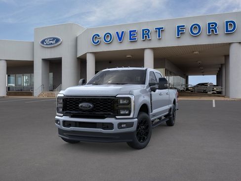 New 2026 Ford F250 Lariat w/ Black Appearance Package AWD/4WD image 2