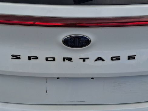 Used 2022 Kia Sportage Nightfall Edition FWD image 30