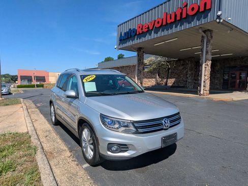 Used 2016 Volkswagen Tiguan SE AWD/4WD image 1