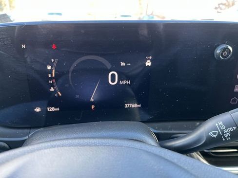 Used 2024 Buick Envista Preferred w/ Convenience I Package image 12