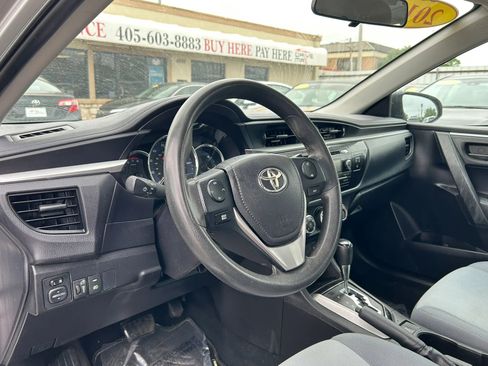 Used 2015 Toyota Corolla L FWD image 17