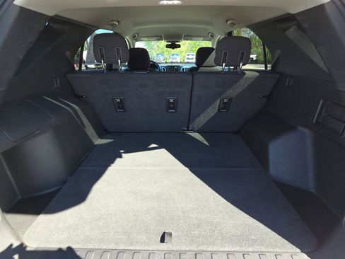 Used 2019 Chevrolet Equinox LT image 32