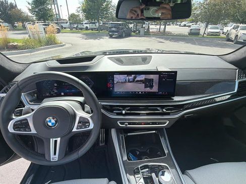 Used 2026 BMW X5 M60i AWD/4WD image 21