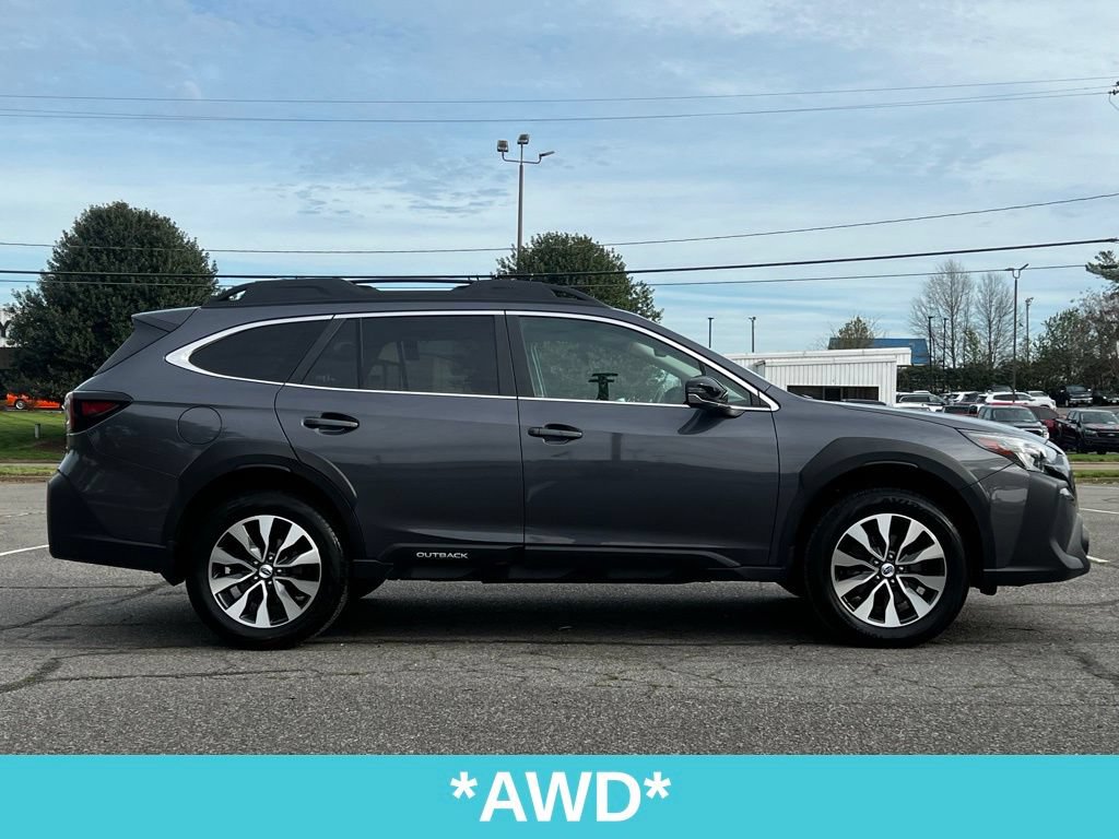 Used 2023 Subaru Outback Limited AWD/4WD image 11