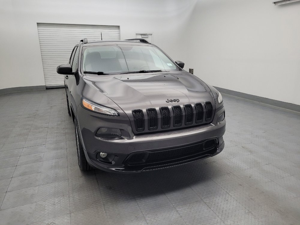 Used 2018 Jeep Cherokee Latitude AWD/4WD image 14