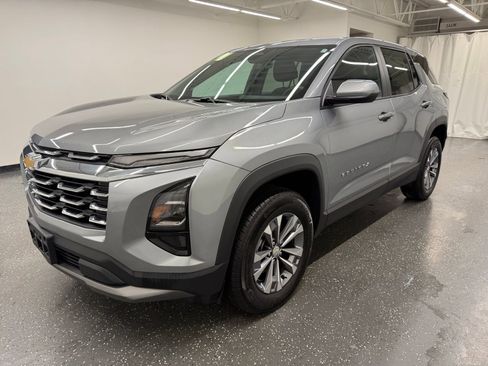 Used 2026 Chevrolet Equinox LT AWD/4WD image 4
