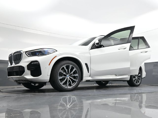 Used 2019 BMW X5 xDrive40i w/ M Sport Package AWD/4WD image 41