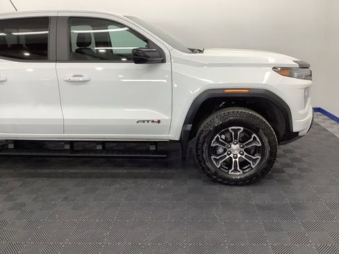 Used 2023 GMC Canyon AT4 image 21