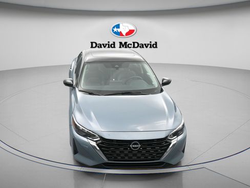 Used 2025 Nissan Sentra SR w/ SR Premium Package FWD image 37