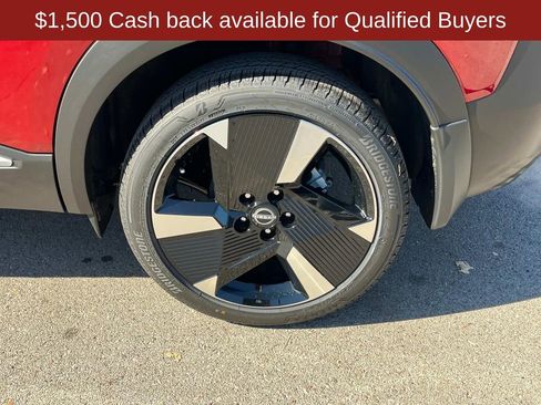 New 2026 Nissan Kicks SR w/ Cold Weather Package image 15