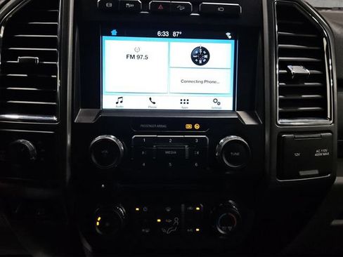Used 2017 Ford F350 XLT w/ XLT Premium Package AWD/4WD image 25