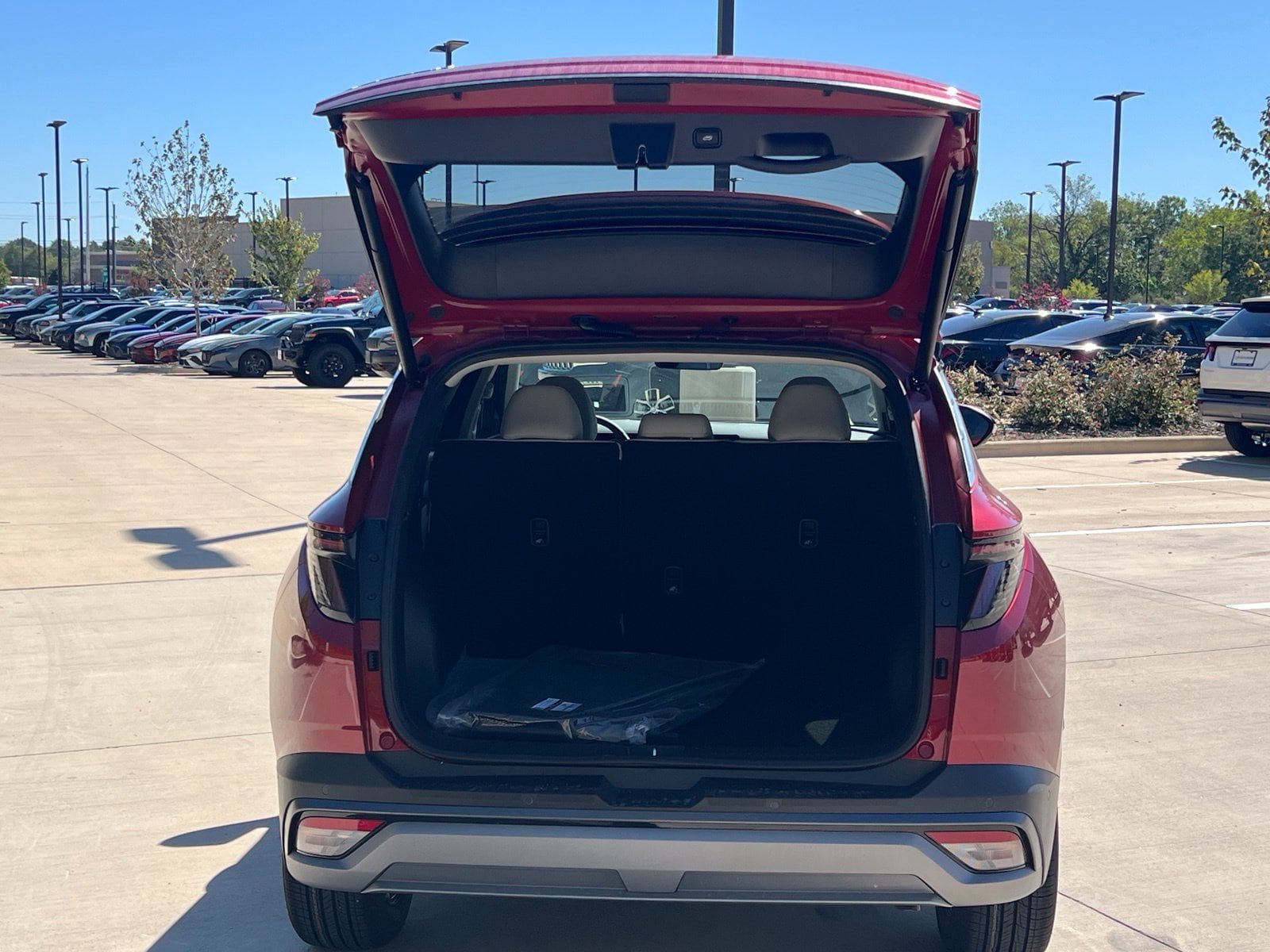 New 2026 Hyundai Tucson Limited FWD image 14