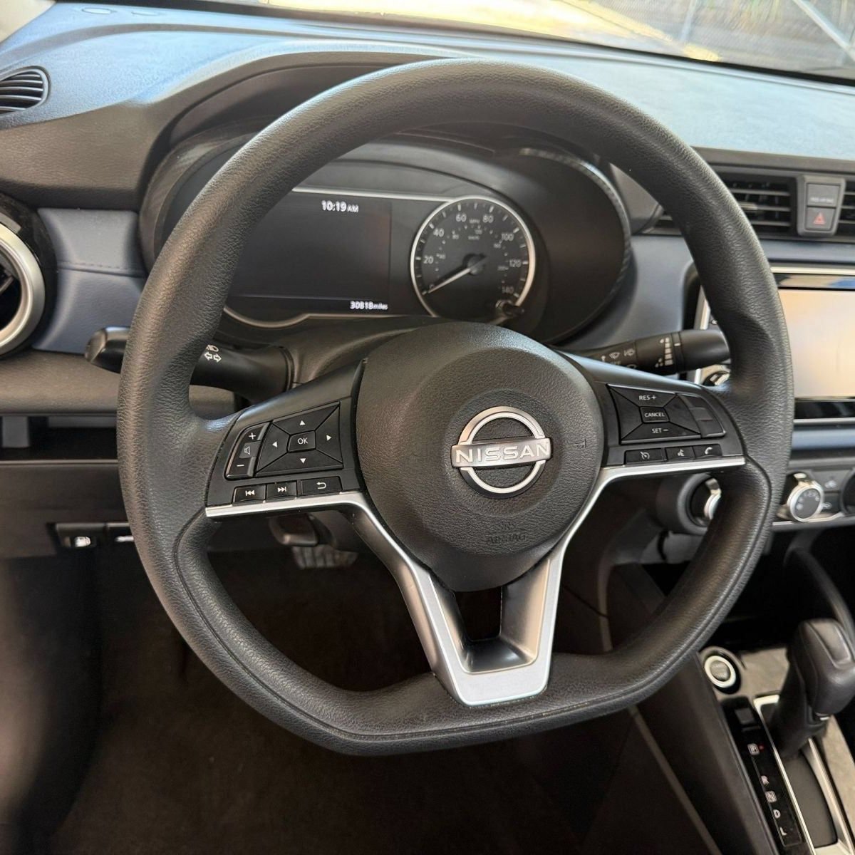 Used 2025 Nissan Versa SV FWD image 29