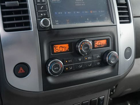Used 2020 Nissan Frontier SV w/ Midnight Edition Floor Mats RWD image 22