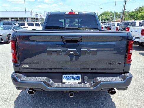 New 2026 RAM 1500 Big Horn AWD/4WD image 5