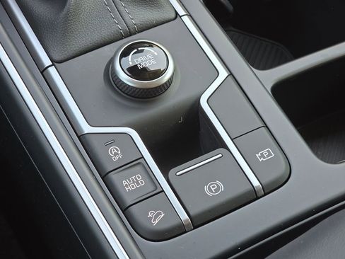 New 2026 Kia Sorento LX image 17